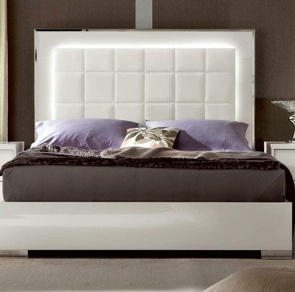 Royal Interiors wooden Bed